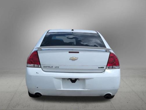 Summit White 2013 Chevrolet Impala LTZ