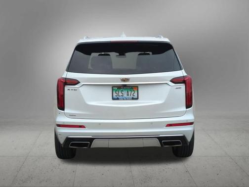 2022 Cadillac XT6 Premium Luxury AWD