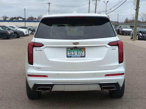 2022 Cadillac XT6 Premium Luxury AWD