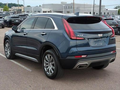 2021 Cadillac XT4 Premium Luxury