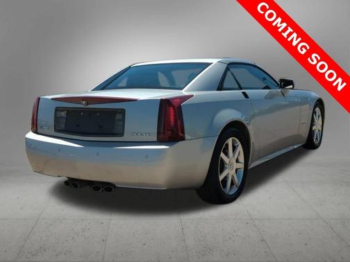 2005 Cadillac XLR Base