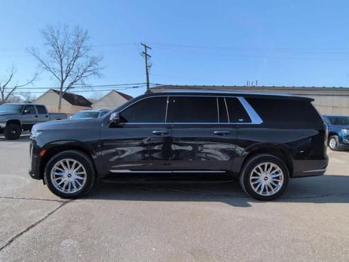 2022 Cadillac Escalade ESV Premium Luxury