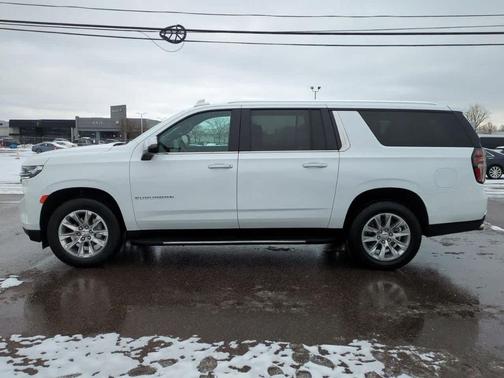 2023 Chevrolet Suburban Premier