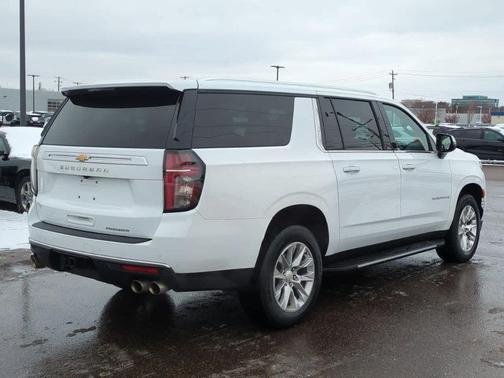 2023 Chevrolet Suburban Premier