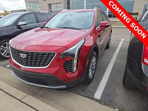 2023 Cadillac XT4 Premium Luxury