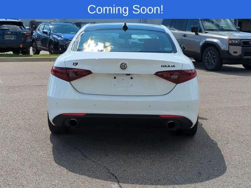 White 2021 Alfa Romeo Giulia Ti