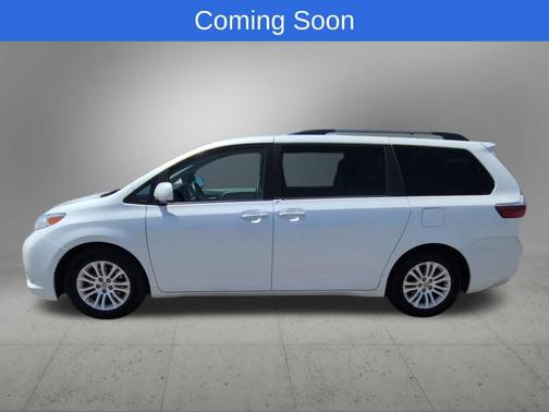 Blizzard Pearl 2015 Toyota Sienna XLE