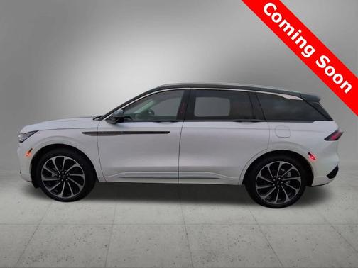 2024 Lincoln Nautilus Black Label