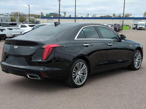 2022 Cadillac CT4 Premium Luxury