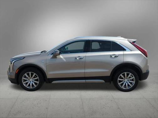 2022 Cadillac XT4 Premium Luxury