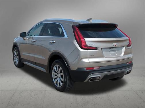 2022 Cadillac XT4 Premium Luxury