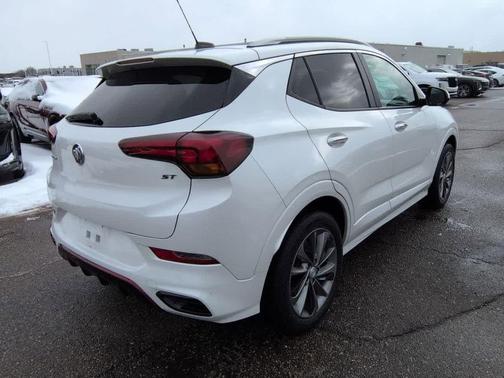 2022 Buick Encore GX Select