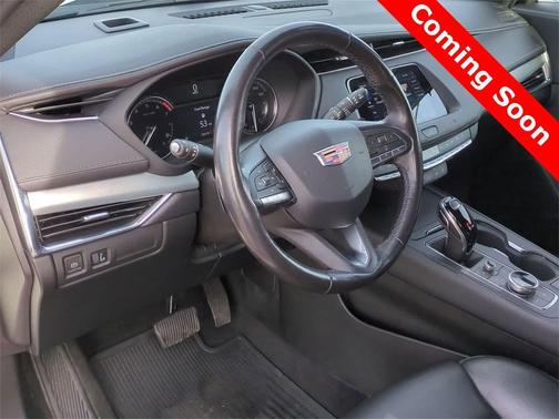 2021 Cadillac XT4 Premium Luxury