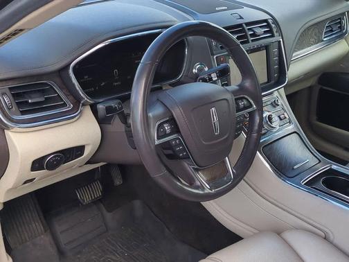 2017 Lincoln Continental Reserve