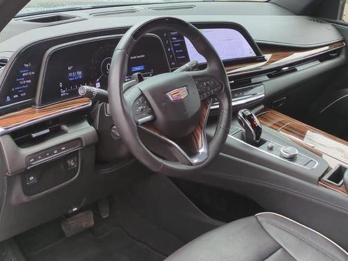 2024 Cadillac Escalade ESV Premium Luxury