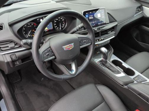 2023 Cadillac CT4 Premium Luxury