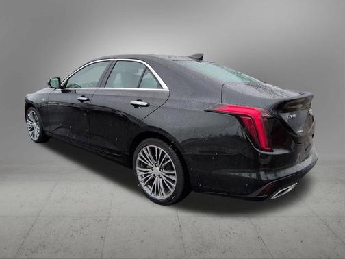 2023 Cadillac CT4 Premium Luxury