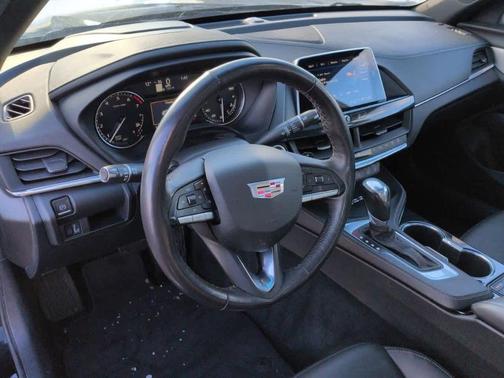 2023 Cadillac CT4 Luxury