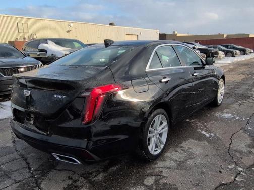 2023 Cadillac CT4 Luxury