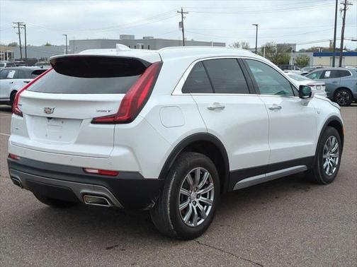 2023 Cadillac XT4 Premium Luxury
