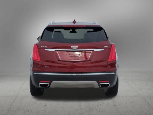 2017 Cadillac XT5 Platinum