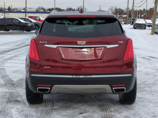 2017 Cadillac XT5 Platinum
