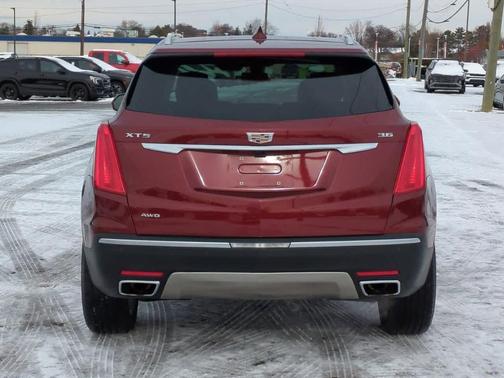 2017 Cadillac XT5 Platinum