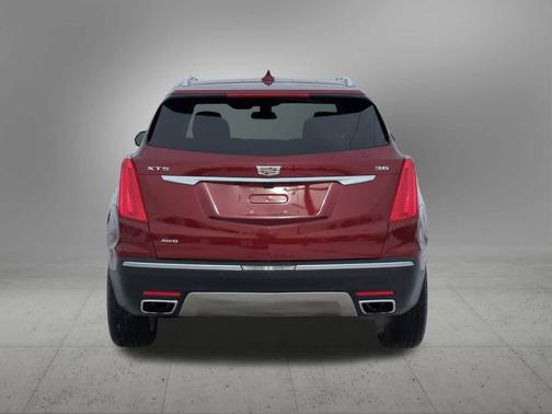 2017 Cadillac XT5 Platinum