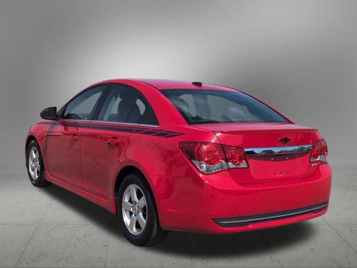 Red 2014 Chevrolet Cruze 1LT