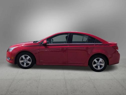 Red 2014 Chevrolet Cruze 1LT