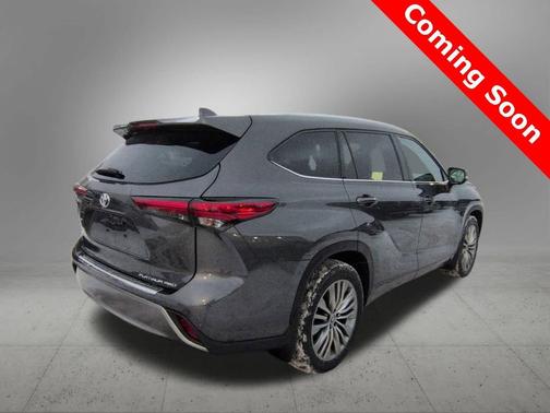 2023 Toyota Highlander Platinum