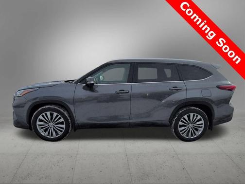 2023 Toyota Highlander Platinum