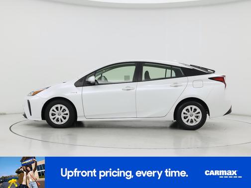 White 2021 Toyota Prius LE