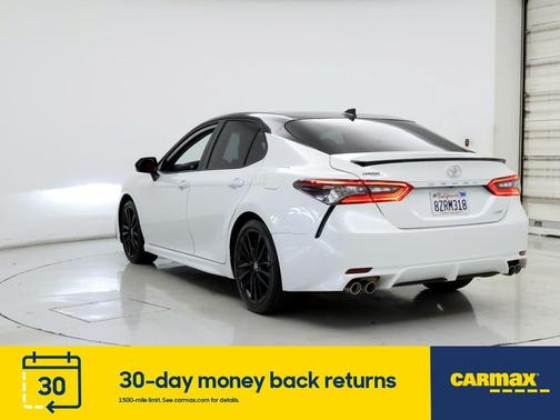 Photo 2 of 25 of 2022 Toyota Camry XSE