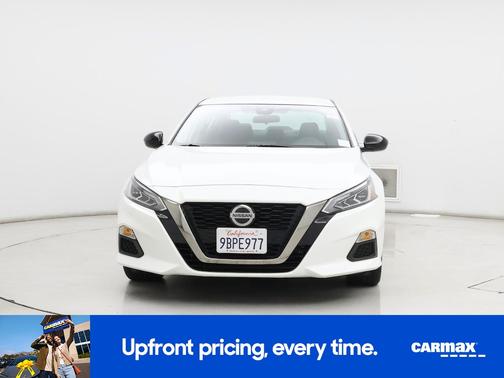 2022 Nissan Altima SR