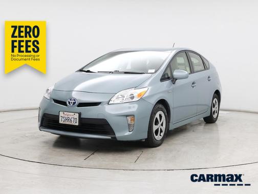 Green 2015 Toyota Prius Two