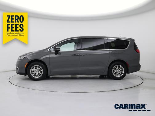 Gray 2025 Chrysler Pacifica Select