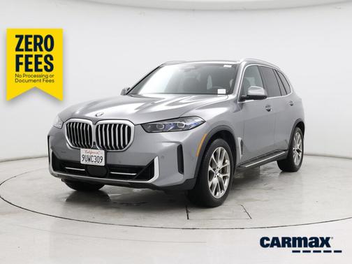 Gray 2024 BMW X5 xDrive40i