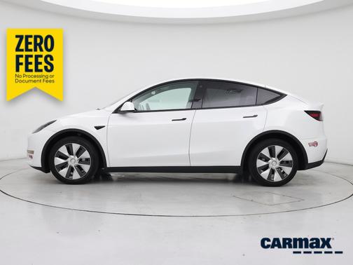 White 2023 Tesla Model Y Long Range