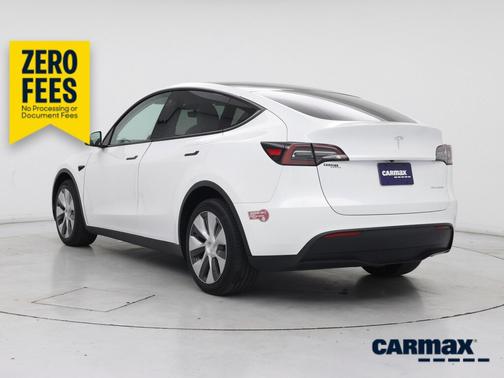 White 2023 Tesla Model Y Long Range