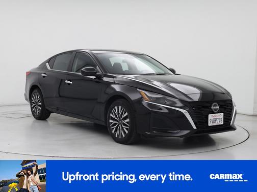 2023 Nissan Altima SV