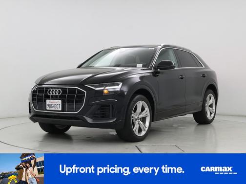 Black 2022 Audi Q8 Premium
