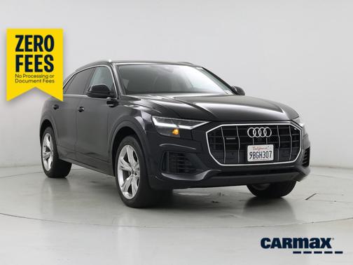 Black 2022 Audi Q8 Premium