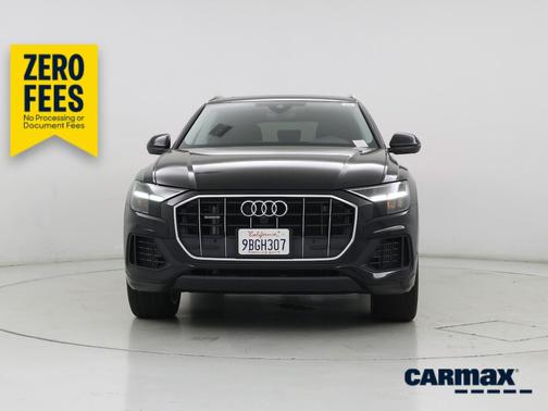 Black 2022 Audi Q8 Premium