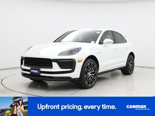 White 2022 Porsche Macan