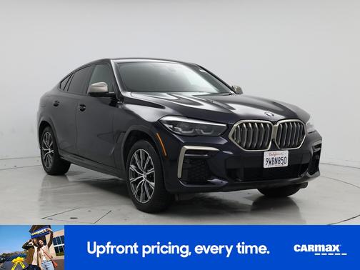 Black 2022 BMW X6 M50i