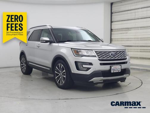 Silver 2017 Ford Explorer Platinum