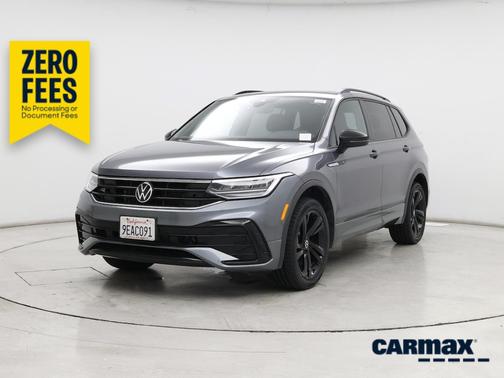 Gray 2023 Volkswagen Tiguan SE