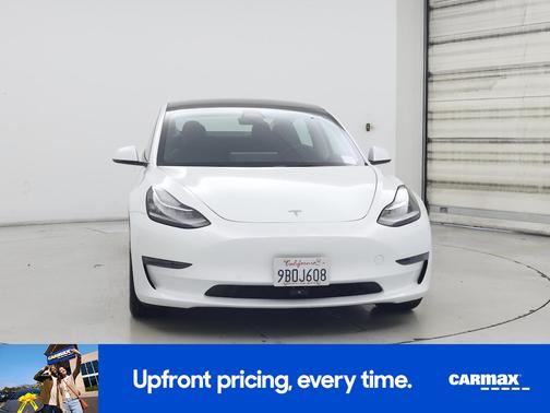 White 2022 Tesla Model 3