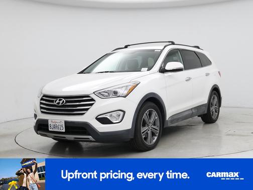 White 2016 Hyundai SANTA FE SE